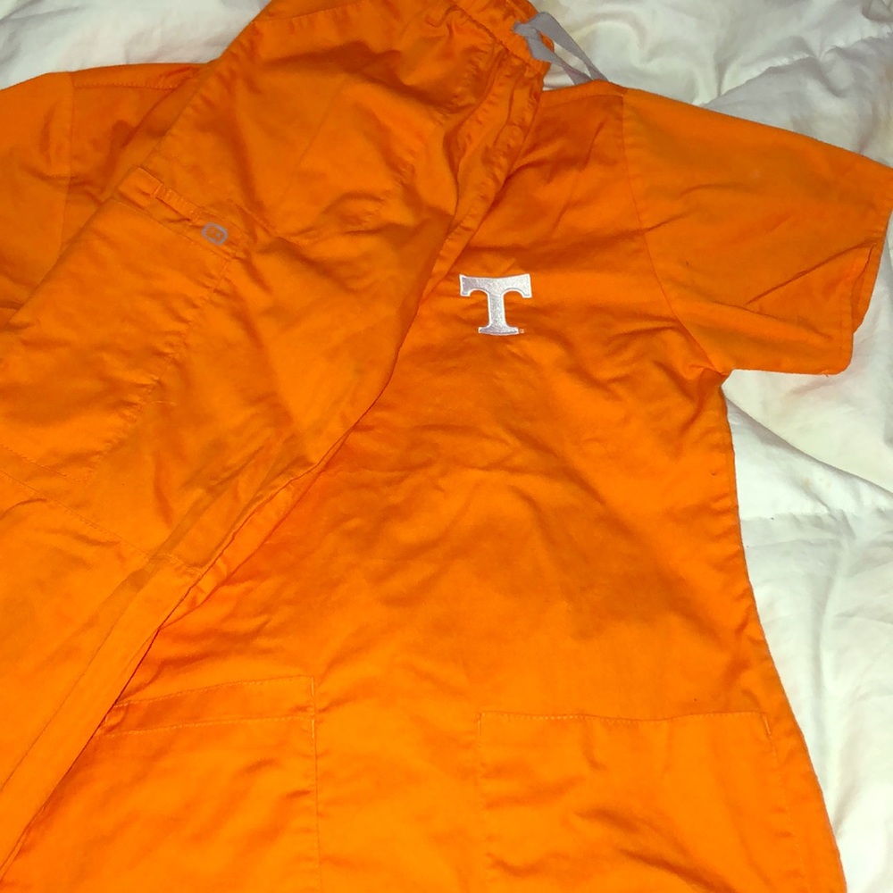 Scrubs UT Vols
